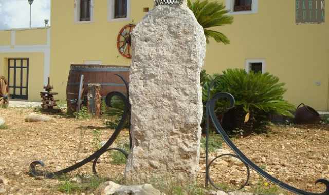 Casamassima, la travagliata storia del "menhir n.1": rubato, spostato e infine salvato